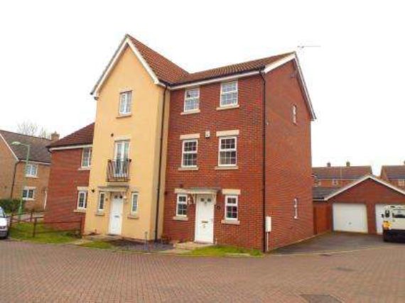 3 Bedroom End of Ter...